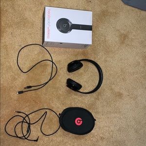 Beats solo 3 wireless